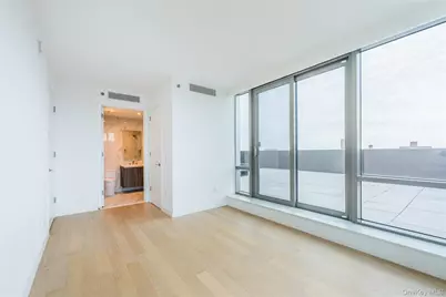 33-66 Farrington Street #8F, Flushing, NY 11355 - Photo 4