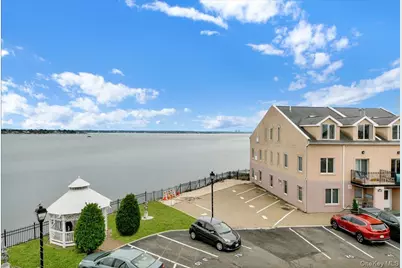 1424 Outlook Avenue #3, Bronx, NY 10465 - Photo 4