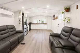 105 Oak View Hwy, East Hampton, NY 11937 - Photo 2