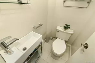 32-50 32nd St, Astoria, NY 11106 - Photo 20