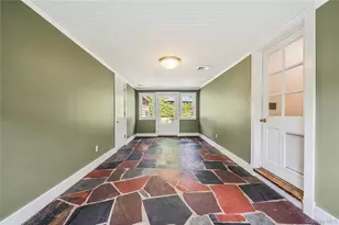 188 Hallock St, Riverhead, NY 11901 - Photo 14