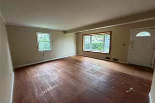 25 Monterey Pl, Yonkers, NY 10710 - Photo 8