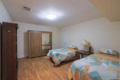 410 Broadway, Cedarhurst, NY 11516 - Photo 24