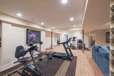 410 Broadway, Cedarhurst, NY 11516 - Photo 20