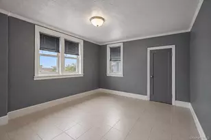 953 E 226th St, Bronx, NY 10466 - Photo 10