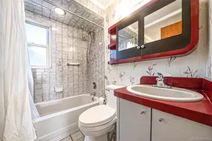 2439 2nd St, East Meadow, NY 11554 - Photo 16