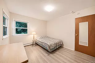 2439 2nd St, East Meadow, NY 11554 - Photo 14