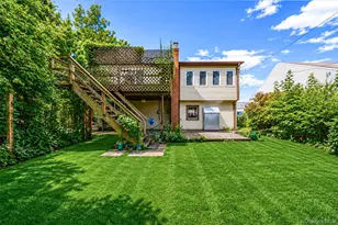 2439 2nd St, East Meadow, NY 11554 - Photo 6