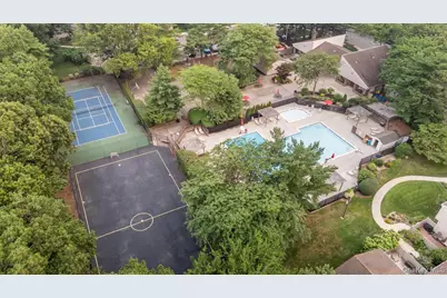 221 Springmeadow Drive #J, Holbrook, NY 11741 - Photo 12