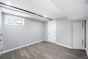 56 Independence St, White Plains, NY 10606 - Photo 20