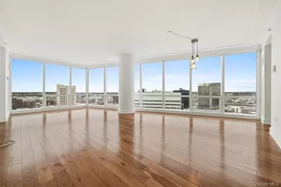 5 Renaissance #18E, White Plains, NY 10601 - Photo 2