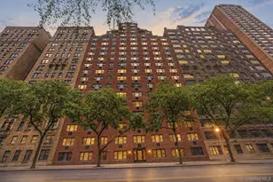 315 E 72nd St, New York, NY 10021 - Photo 24