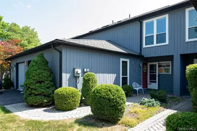 32 North Loop, Rhinebeck, NY 12572 - Photo 1