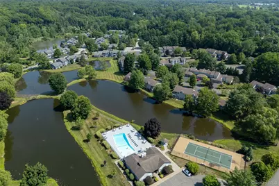 32 North Loop, Rhinebeck, NY 12572 - Photo 2