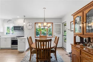 1359 Manor Ln, Bay Shore, NY 11706 - Photo 12