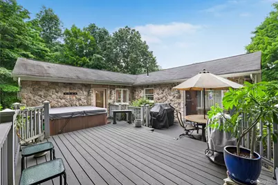 25 Cocoa Lane, Newburgh, NY 12550 - Photo 6
