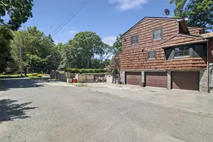 14 Loft Rd, Smithtown, NY 11787 - Photo 22