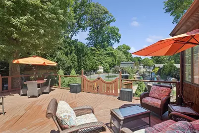 14 Loft Road, Smithtown, NY 11787 - Photo 18