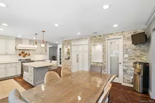 14 Loft Rd, Smithtown, NY 11787 - Photo 32
