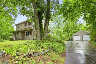 62 Woodhull Pl, Northport, NY 11768 - Photo 2