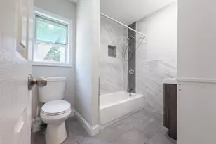 390 Central Islip Blvd, Ronkonkoma, NY 11779 - Photo 12
