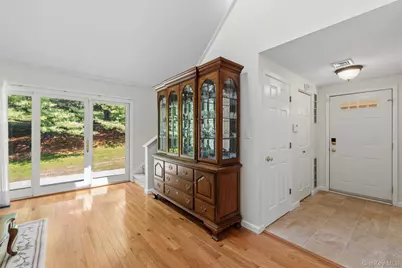 3302 Homestead Court, Peekskill, NY 10566 - Photo 4