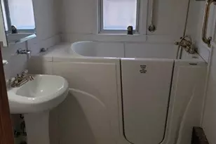 227-24 Murdock Ave, Queens Village, NY 11429 - Photo 12