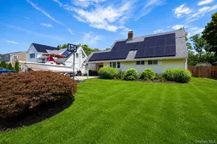 9 Skimmer Ln, Levittown, NY 11756 - Photo 2