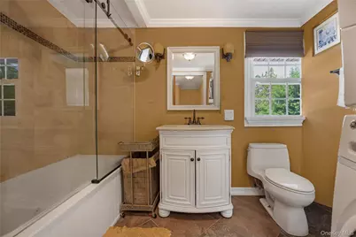 28 Crabtree Lane, Levittown, NY 11756 - Photo 22