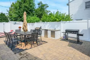 28 Crabtree Ln, Levittown, NY 11756 - Photo 10