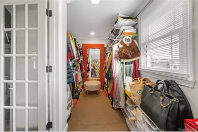 28 Crabtree Lane, Levittown, NY 11756 - Photo 24
