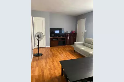 74-43 260 Street #2, Glen Oaks, NY 11004 - Photo 4