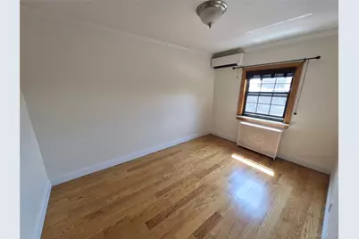 2033 28th Street, Astoria, NY 11105 - Photo 8