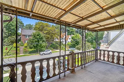 297 E Devonia Avenue, Mount Vernon, NY 10552 - Photo 32