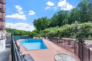632 Palmer Rd, Yonkers, NY 10701 - Photo 12