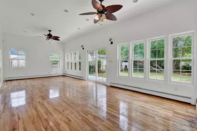 1431 Brooklyn Boulevard, Bay Shore, NY 11706 - Photo 20
