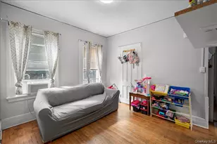 15 Bulkley Ave, Port Chester, NY 10573 - Photo 10