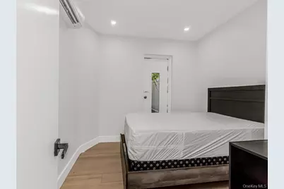 514 E 188th Street, Bronx, NY 10458 - Photo 18
