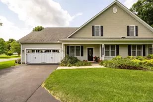 5 Maggie May Way, Cold Spring, NY 10516 - Photo 2