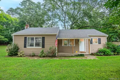 27 Glen Drive, Sound Beach, NY 11789 - Photo 4