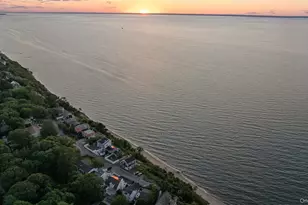 27 Glen Dr, Sound Beach, NY 11789 - Photo 32