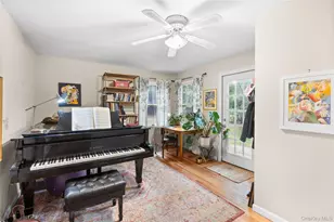 27 Glen Dr, Sound Beach, NY 11789 - Photo 20