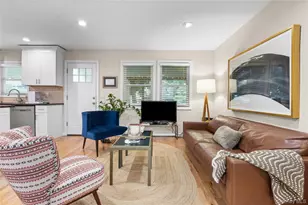 27 Glen Dr, Sound Beach, NY 11789 - Photo 8