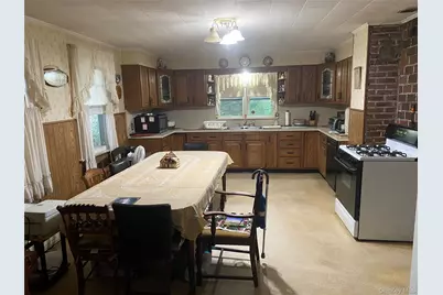 39 Seaman Neck Road #39, Dix Hills, NY 11746 - Photo 6
