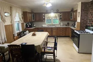 39 Seaman Neck Rd, Dix Hills, NY 11746 - Photo 6
