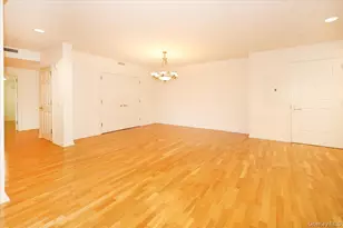 100 Harbor View Dr SW, Port Washington, NY 11050 - Photo 10