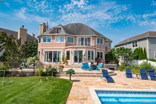 37 Crescent Cove Cir, Seaford, NY 11783 - Photo 36