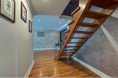 37 Crescent Cove Circle, Seaford, NY 11783 - Photo 30