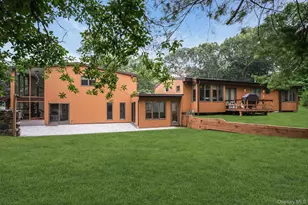 764 Vanderbilt Pkwy, Dix Hills, NY 11746 - Photo 26
