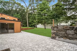 764 Vanderbilt Pkwy, Dix Hills, NY 11746 - Photo 24